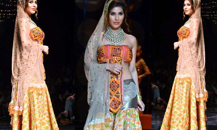 sophie choudry displayed the perfect free spirited bride
