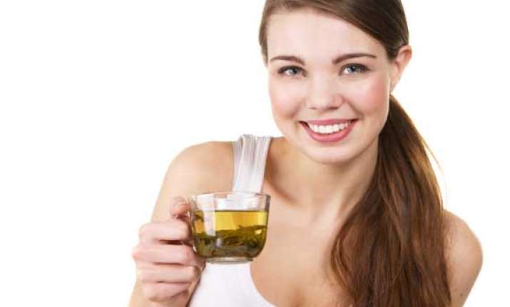 tea drinkers have lesser chances of breast cancer
