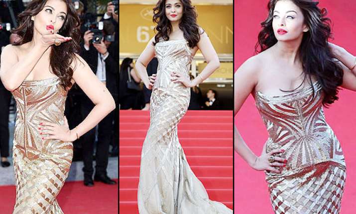 cannes 2014 aishwarya rai bachchan enchants in a gold