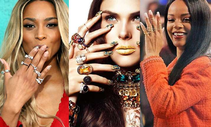 celebs smitten by sparkling midi rings