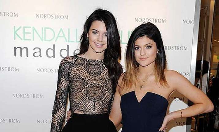 kendall jenner stuns at new accessories line launch see pics