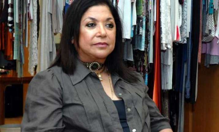 ritu kumar campaigns for craftsmen