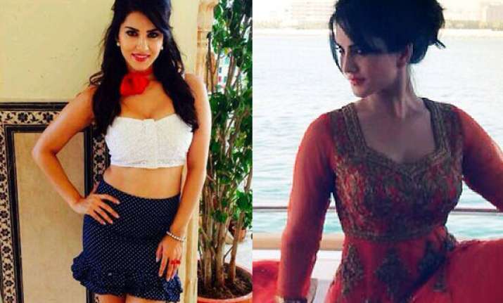 sunny leone turns showstopper for designer sumit s brand