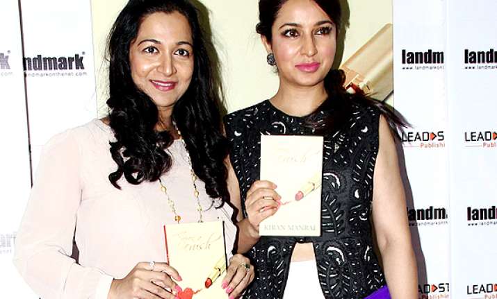 tisca chopra loooks graceful unveils manral s romantic