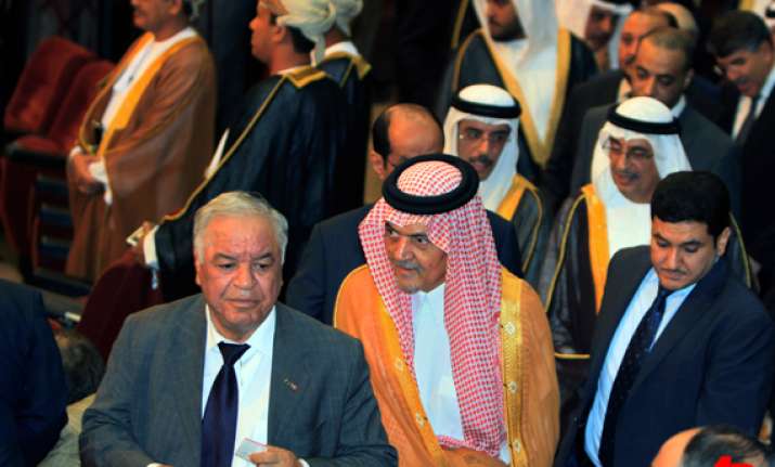 arab league stops short of suspending syria
