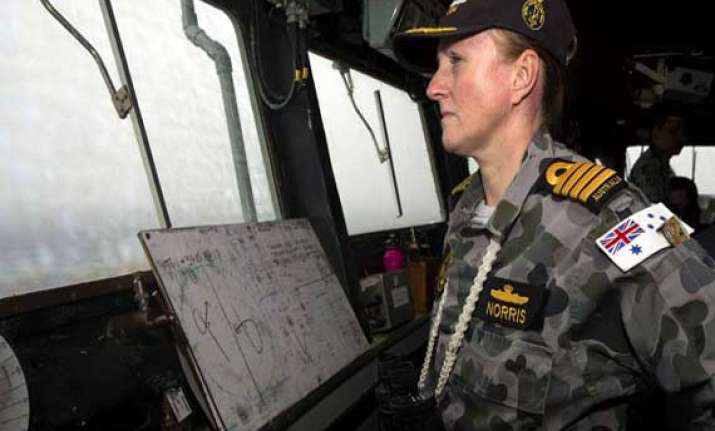 australia vows to search until missing airliner found