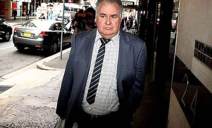 australian gynaecologist setenced to jail for genital