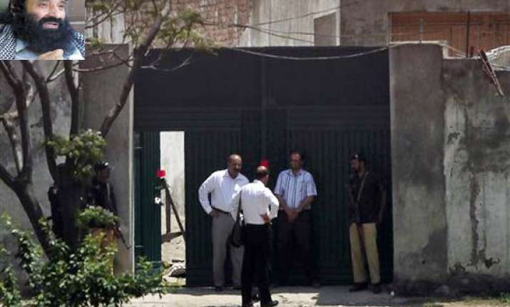 bin laden given shelter by hizbul mujahedeen report