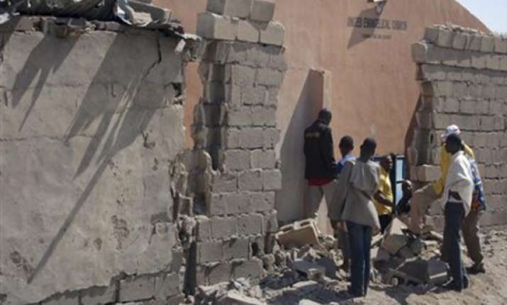 25 killed in northern nigeria church bombings