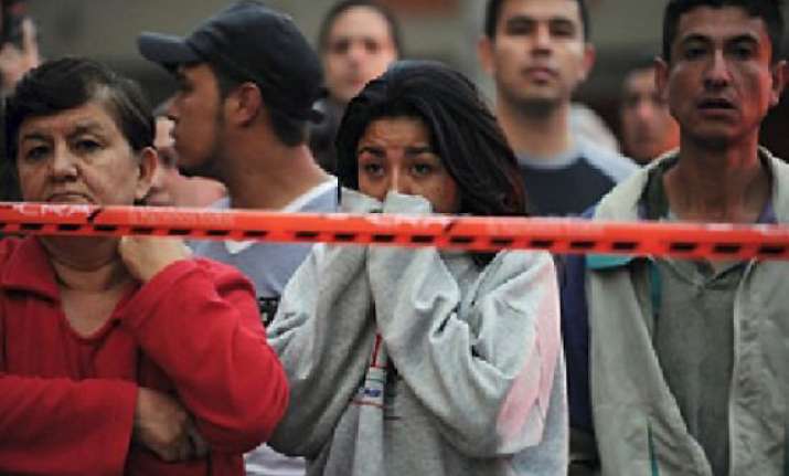 bomb blast at colombia police station