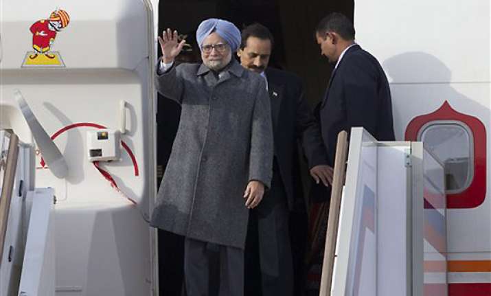 border issues to figure in talks as pm flies to china