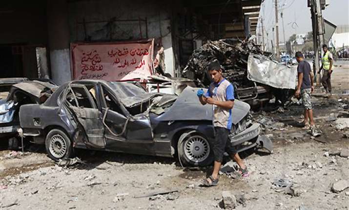 car bombs targeting shiites kill 66 in iraq