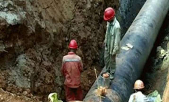 china opens pipeline to bring gas from myanmar