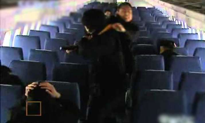 china plane hijacking foiled in west six detained