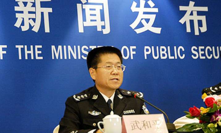 china to fingerprint its 1.3 billion nationals