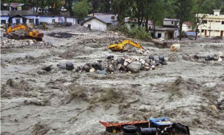 disaster in india leaves pakistani daily worried
