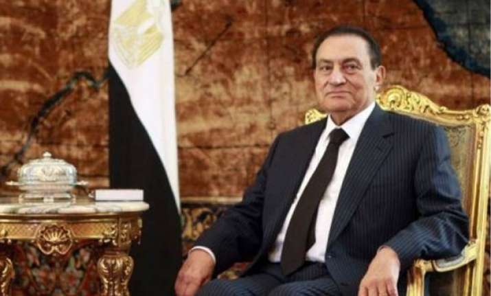 egypt army takes control sign mubarak on way out