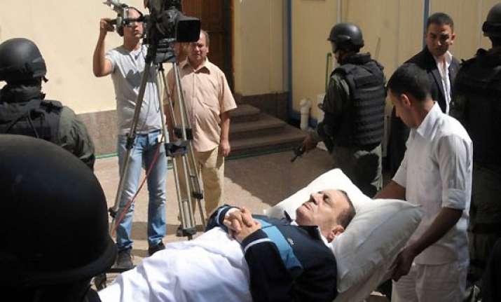 egypt court refuses to send mubarak to military hospital