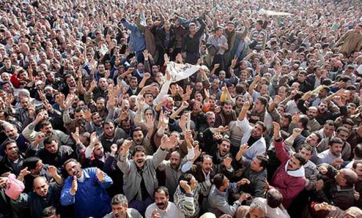 egyptian protesters intensify go mubarak campaign