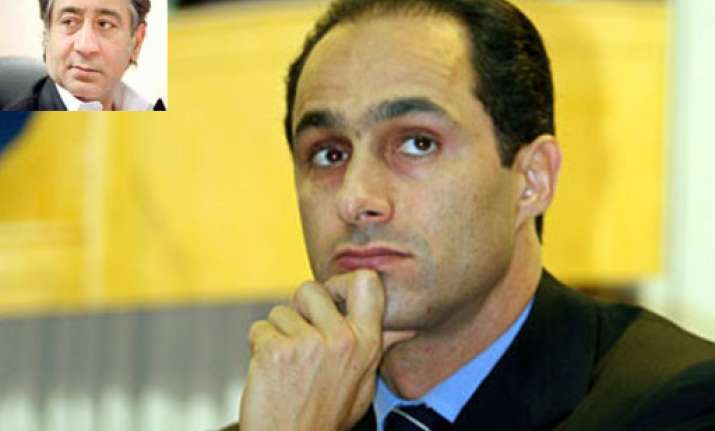 egyptians set fire to mubarak son confidante s building