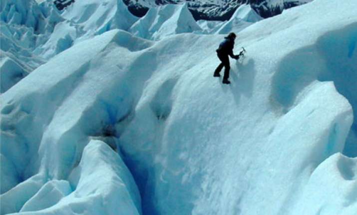 everest climber warns of flood risk in himalayas