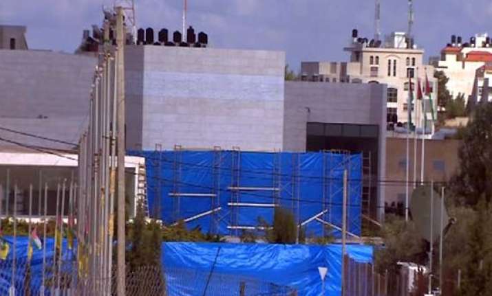 excavation starts at yasser arafat s tomb