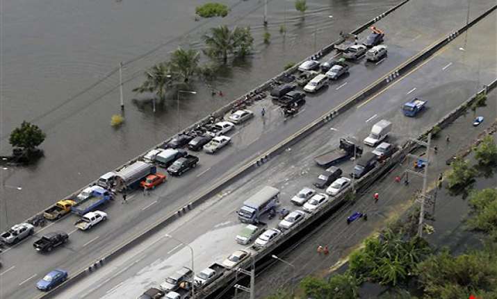 fears swell along river through thailand s capital