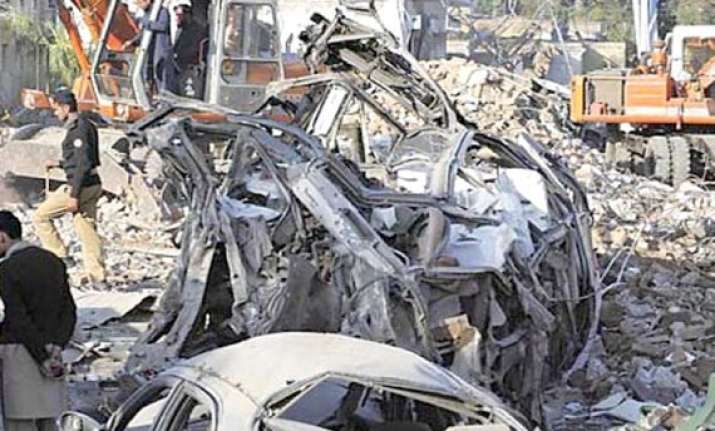 five killed 40 injured in militant attack on isi office in