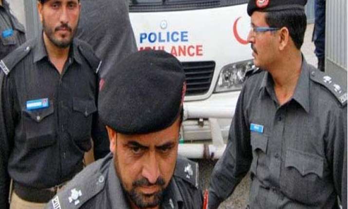five killed 80 injured in pakistan blast