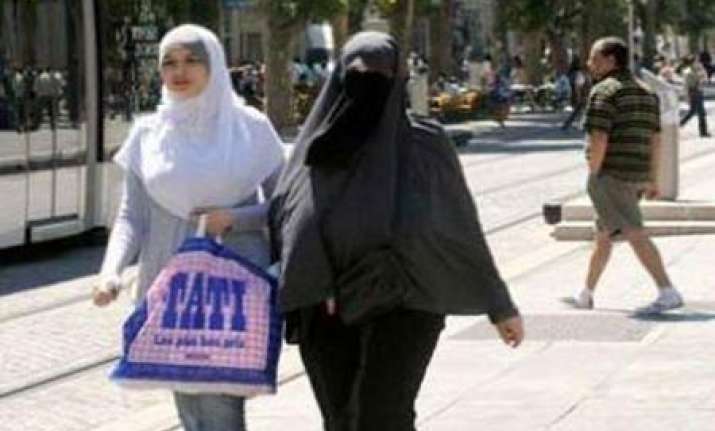 france bans the burqa