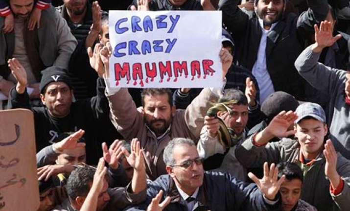gaddafi forces strike back as rebels close in on tripoli