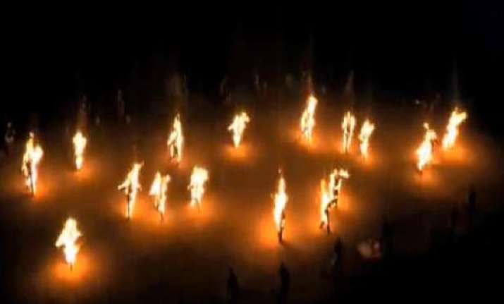 guinness world record in a stunt 21 people in us set