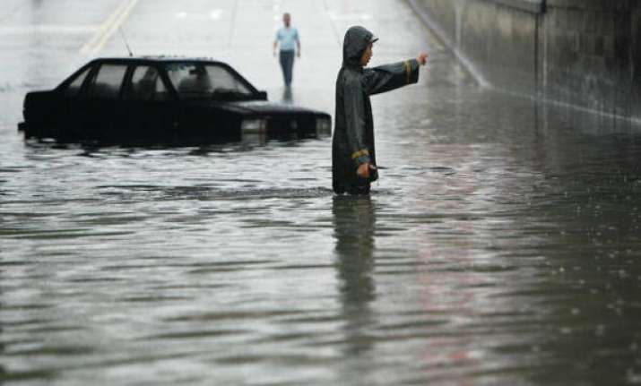 heavy rain hits over 650 000 people in china