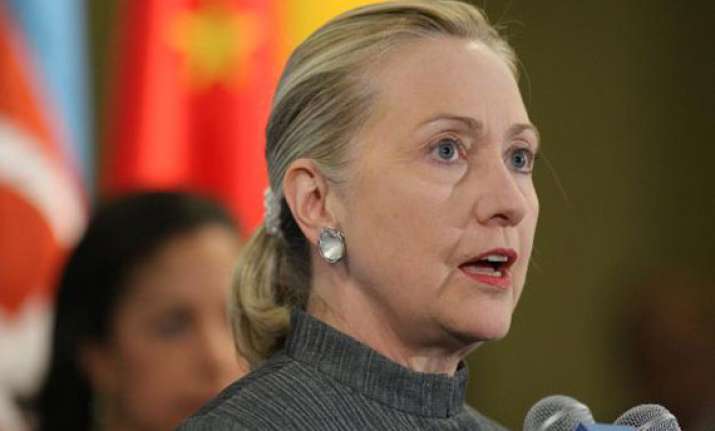 hillary clinton asks world leaders to help reduce tensions