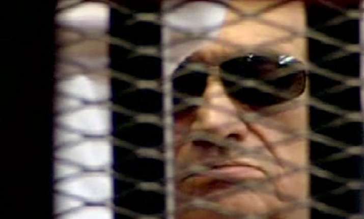 hosni mubarak s journey from war hero to prisoner
