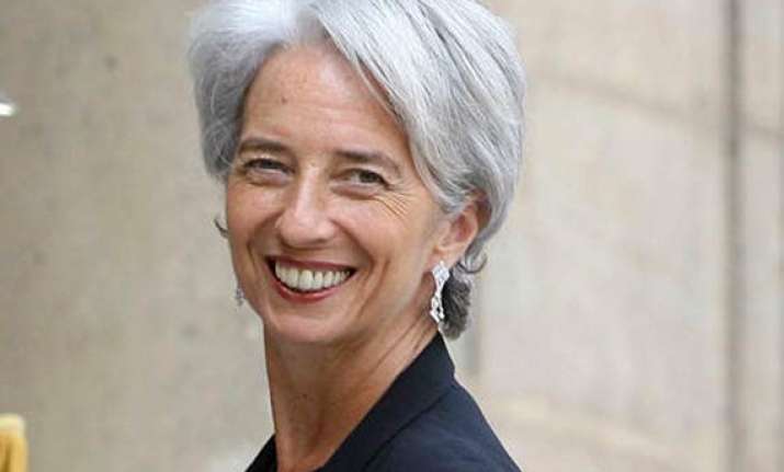 imf expected to select lagarde as new managing director