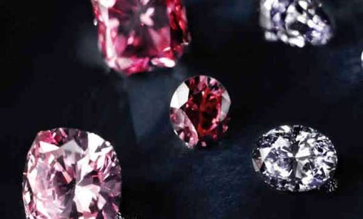 illicit diamond syndicate busted in south africa