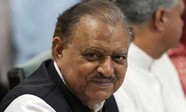 india born mamnoon hussain elected as pakistan s 12th prez