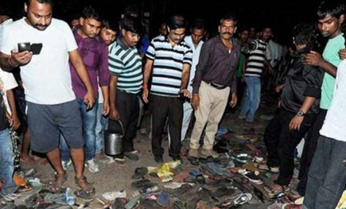 23 people killed in bangladesh stampede