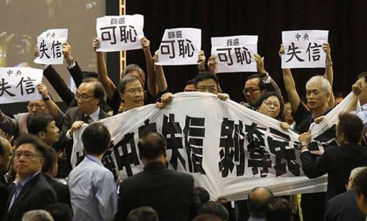 hong kong protesters once again call for democracy