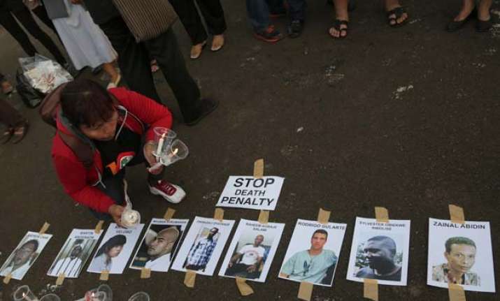 indonesian firing squad executes 8 drug convicts