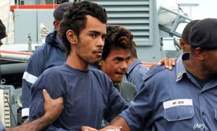 teenagers adrift in pacific ocean for 50 days reach land