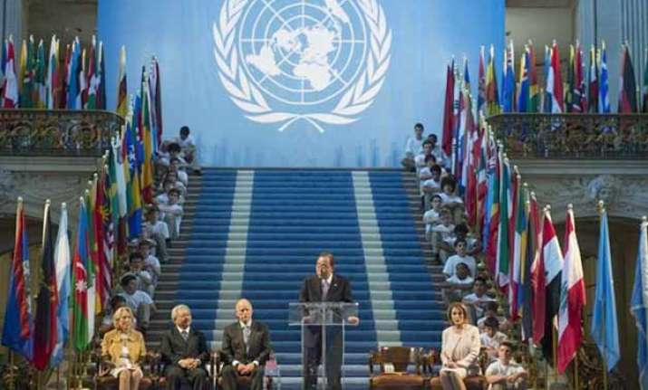 world to turn blue for united nations 70th birthday