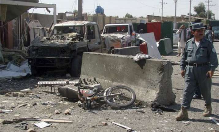 suicide blast kills policeman in south afghanistan