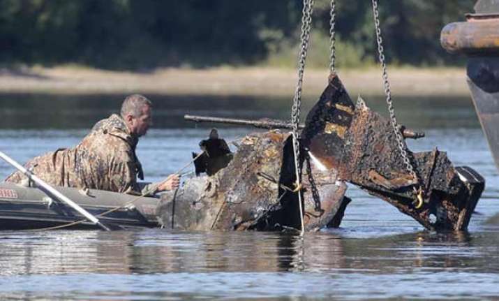 remains of world war ii plane crew found in polish riverbed
