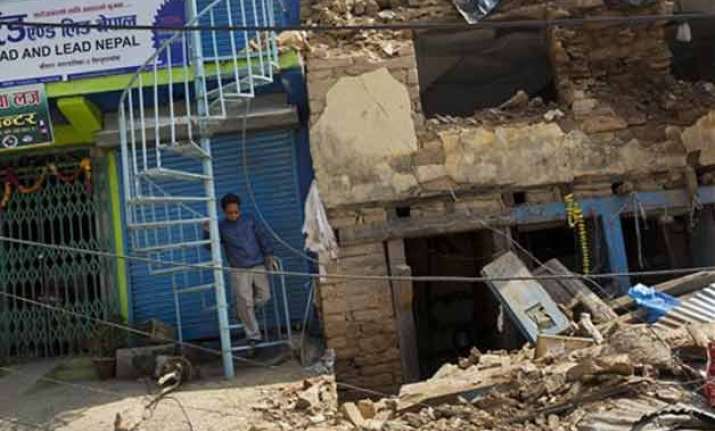 nepal earthquake kills 103 including 24 in india