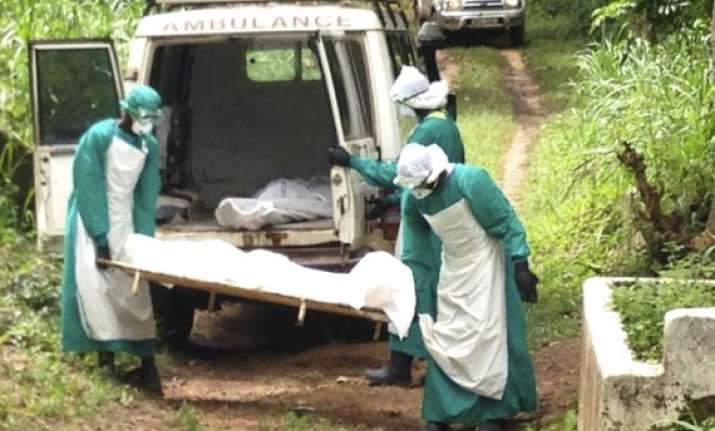 un ebola death toll rising to 4 500 this week