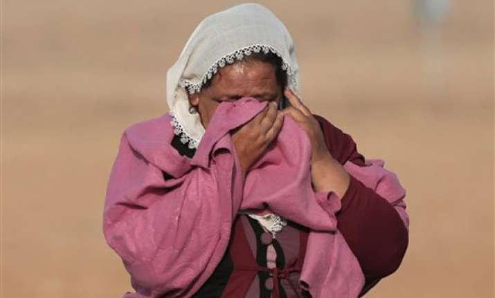 syrian kurds feel abandoned as kobani battle rages