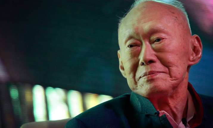 father of modern singapore lee kuan yew dies at 91