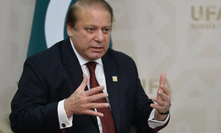 nawaz sharif under fire over no mention of kashmir in joint
